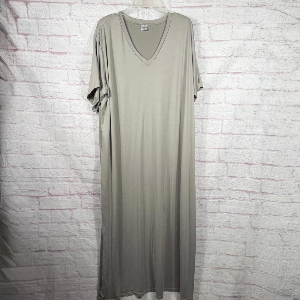 Real Essentials Women's 3X V-Neck Maxi Dress